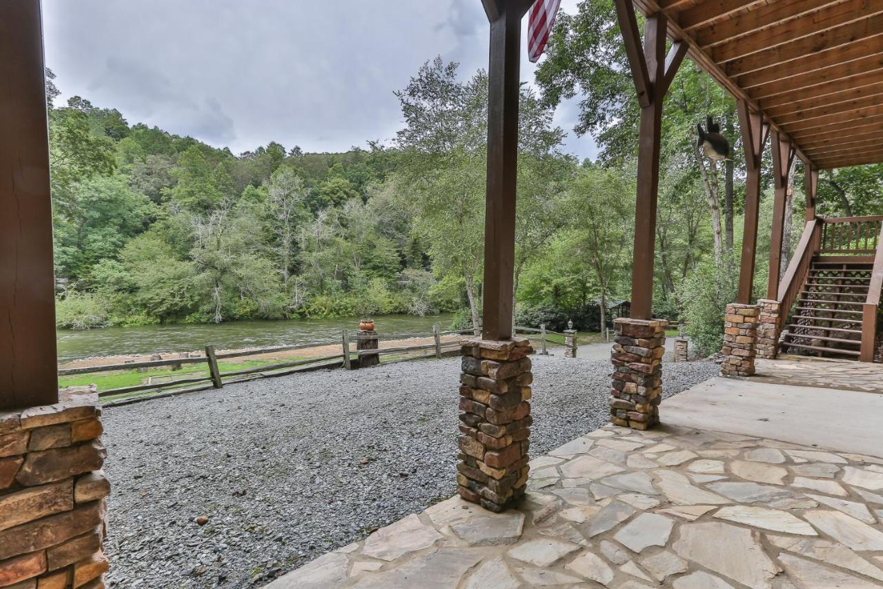 Heaven On The Toccoa Where You Will Enjoy The Sites And Sounds Of The Toccoa River Mineral Bluff Exterior photo
